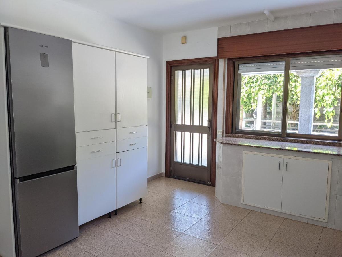 Villa Casa a 1km del centro de Nigrán Esterno foto