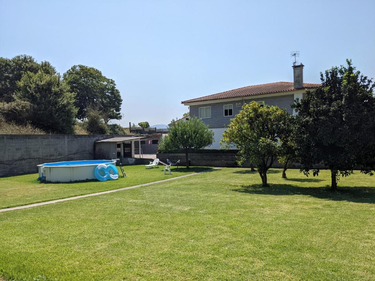 Villa Casa a 1km del centro de Nigrán Esterno foto