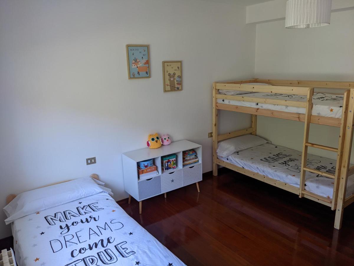 Villa Casa a 1km del centro de Nigrán Esterno foto