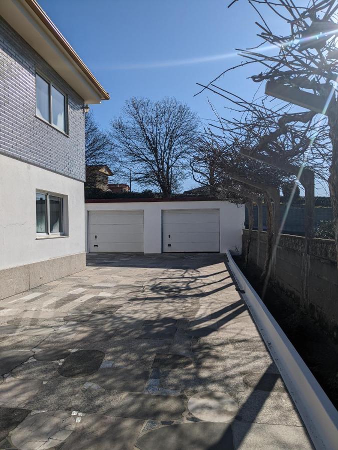 Villa Casa a 1km del centro de Nigrán Esterno foto