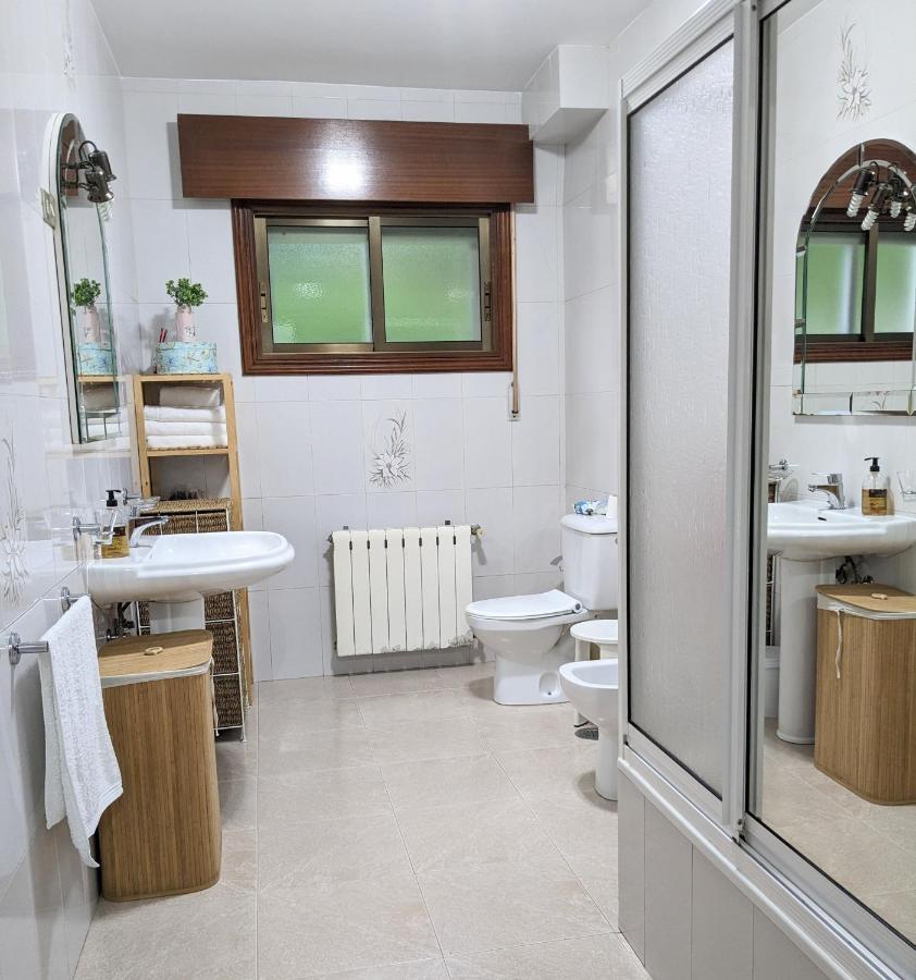 Villa Casa a 1km del centro de Nigrán Esterno foto